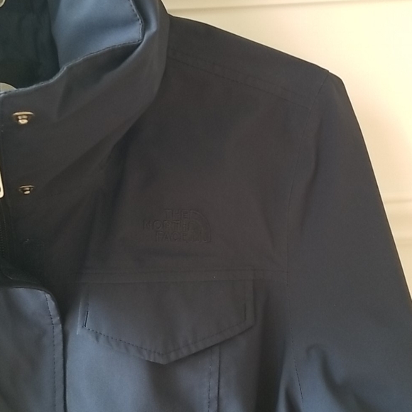 The North Face Jackets & Blazers - The North Face rain coat